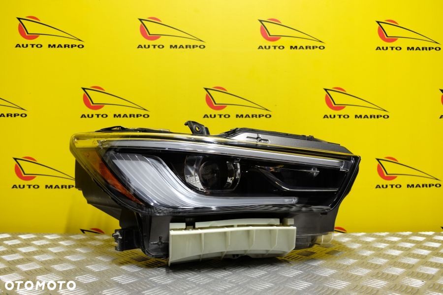 INFINITI QX80 2018- REFLEKTOR LAMPA FULL LED SKRĘTNA R USA - 2