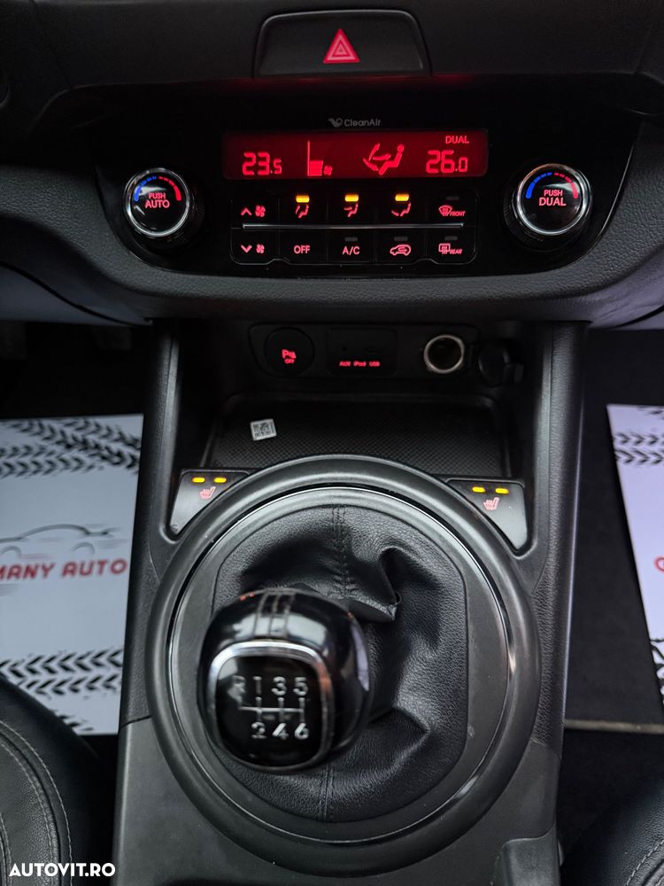 Kia Sportage 2,0 CRDI AWD Spirit - 10