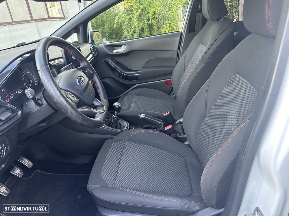 Ford Fiesta 1.0 EcoBoost ST-Line X - 19