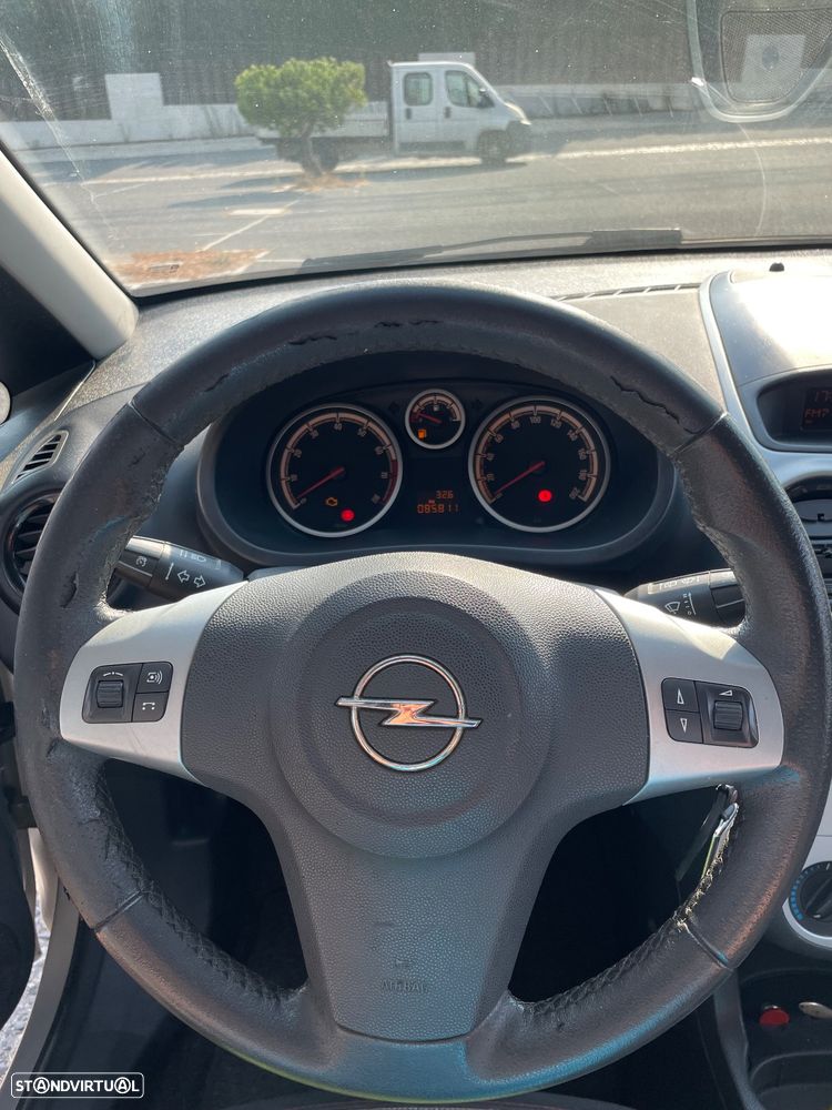 Opel Corsa 1.2 - 5