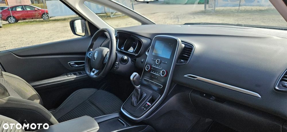 Renault Scenic BLUE dCi 120 EDC BUSINESS EDITION - 25