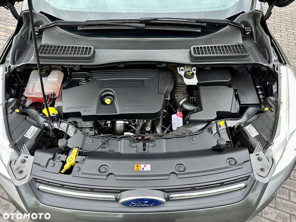 Ford Kuga 2.0 TDCi 2x4 Titanium - 16