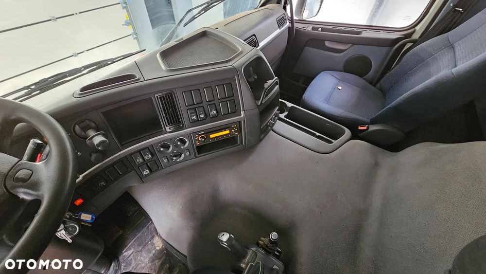 Volvo FMX 410 3 Strony Kiper 6x4 tylko 300000KM - 8