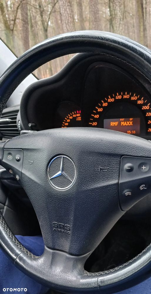 Mercedes-Benz Klasa C 200 Kompressor Sportcoupe - 16