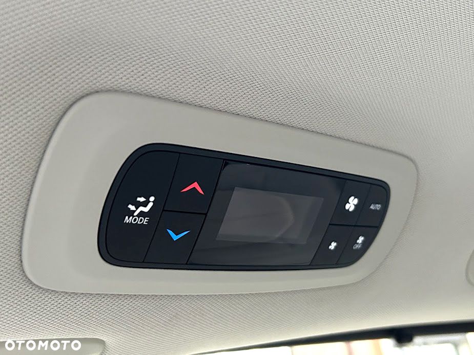 Chrysler Pacifica - 15