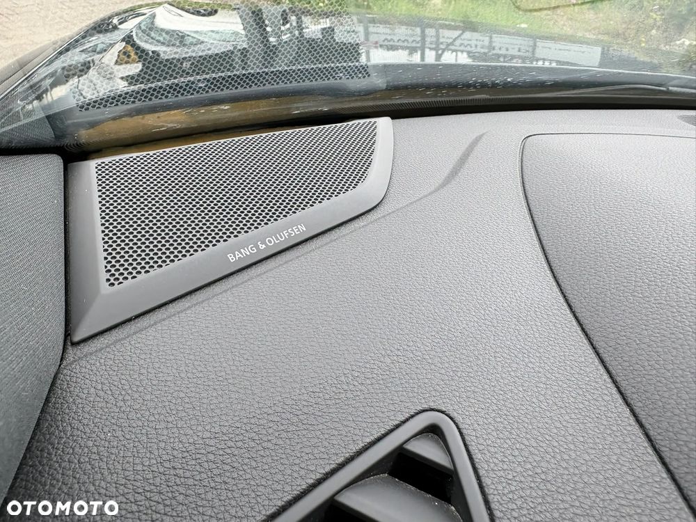 Audi RS Q3 2.5 TFSI quattro S tronic - 13