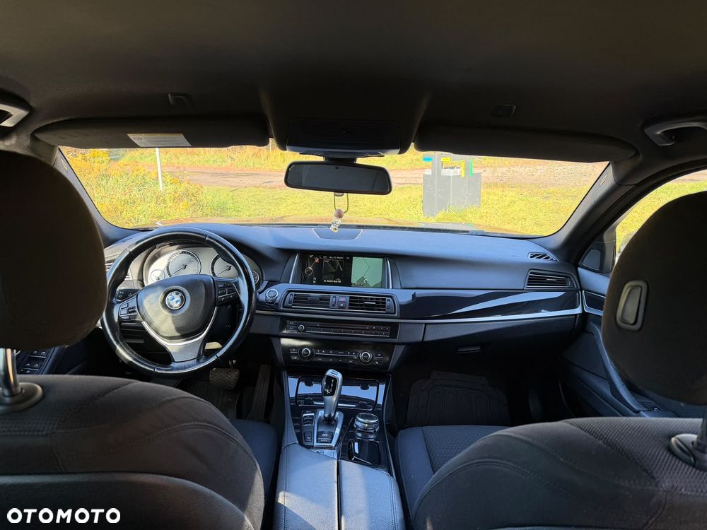 BMW Seria 5 520d - 10