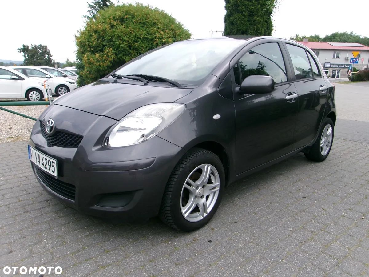 Toyota Yaris - 1