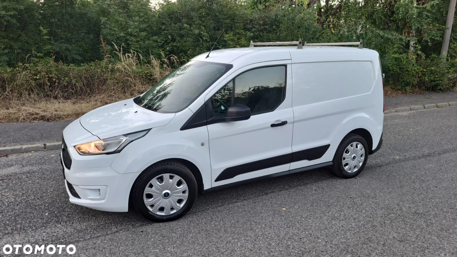 Ford Transit Connect - 18