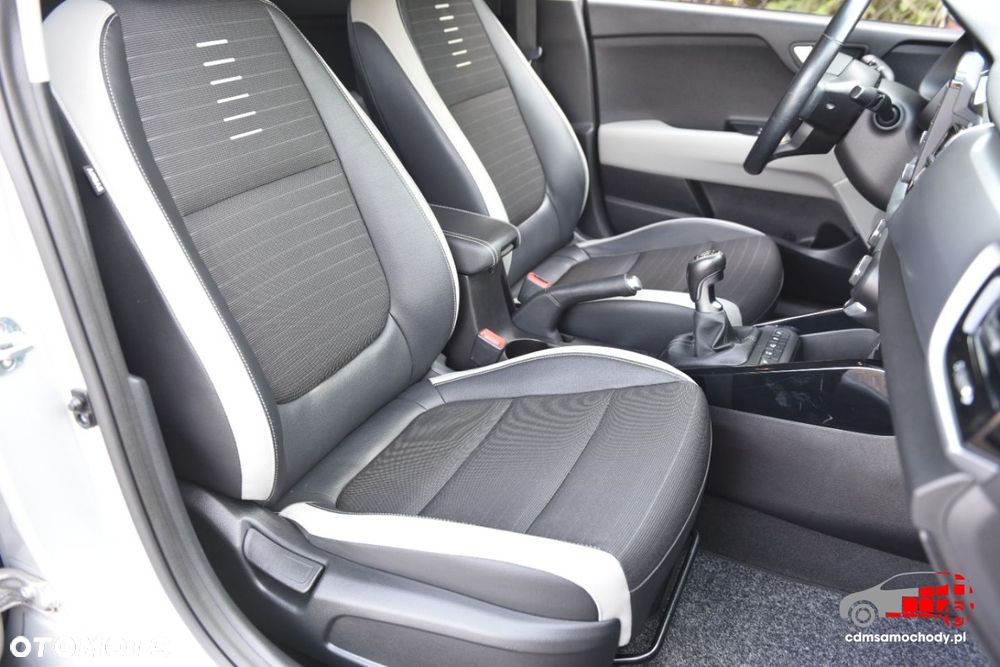 Kia Stonic - 22