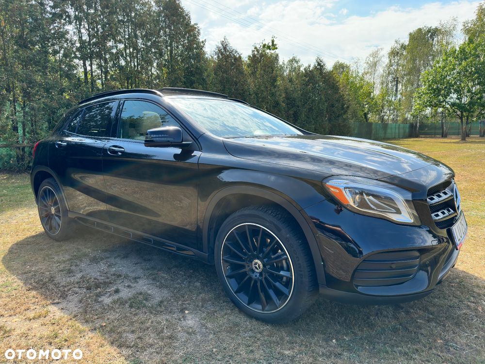 Mercedes-Benz GLA 250 4-Matic AMG Line - 9