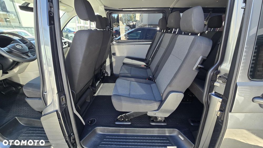 Volkswagen Transporter Caravelle DSG Lang Highline - 11