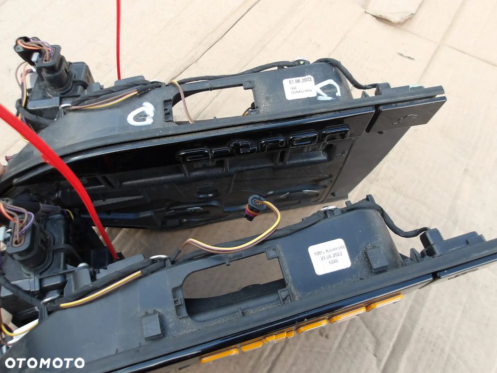 GNIAZDA LADOWANIA KLAPKA AUDI E TRON 4KE971375 - 24