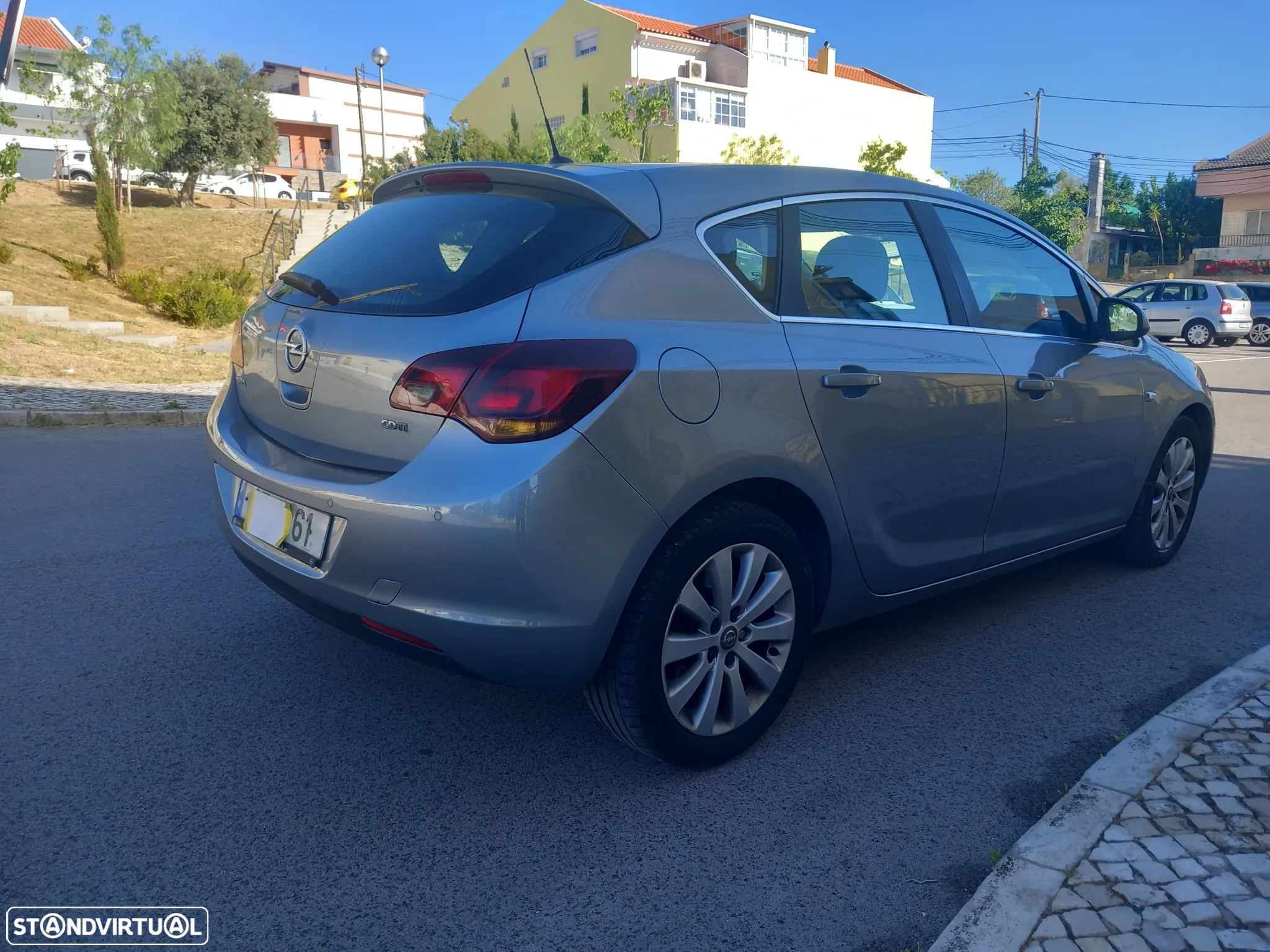 Opel Astra 1.7 CDTi Cosmo - 3