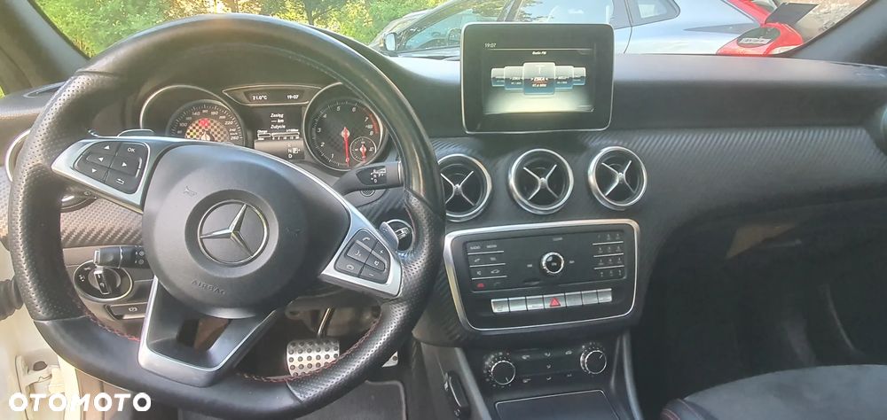 Mercedes-Benz Klasa A 200 7G-DCT AMG Line - 7