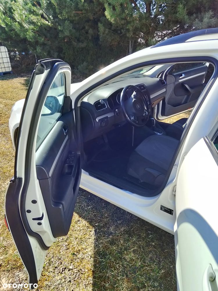 Volkswagen Golf 1.6 TDI DPF BlueMotion Technology DSG MATCH - 18