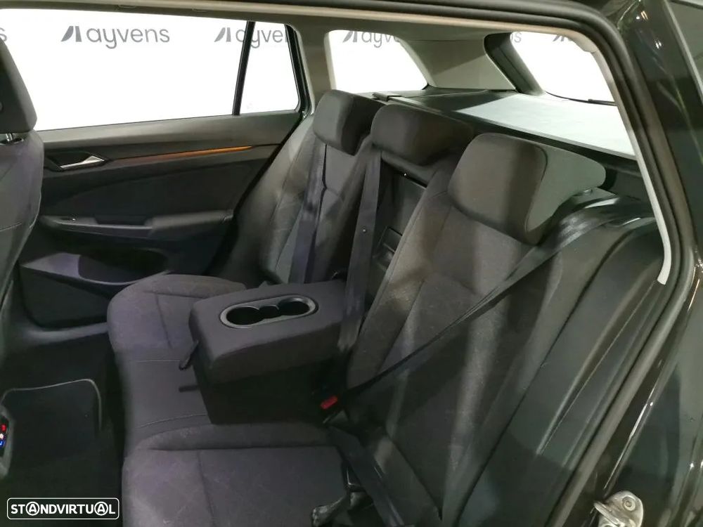 VW Golf Variant 2.0 TDi Conceptline - 9