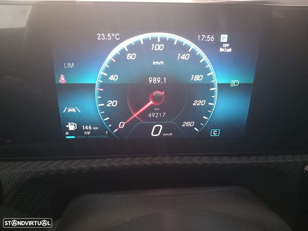 Mercedes-Benz A 180 d Style Plus - 19