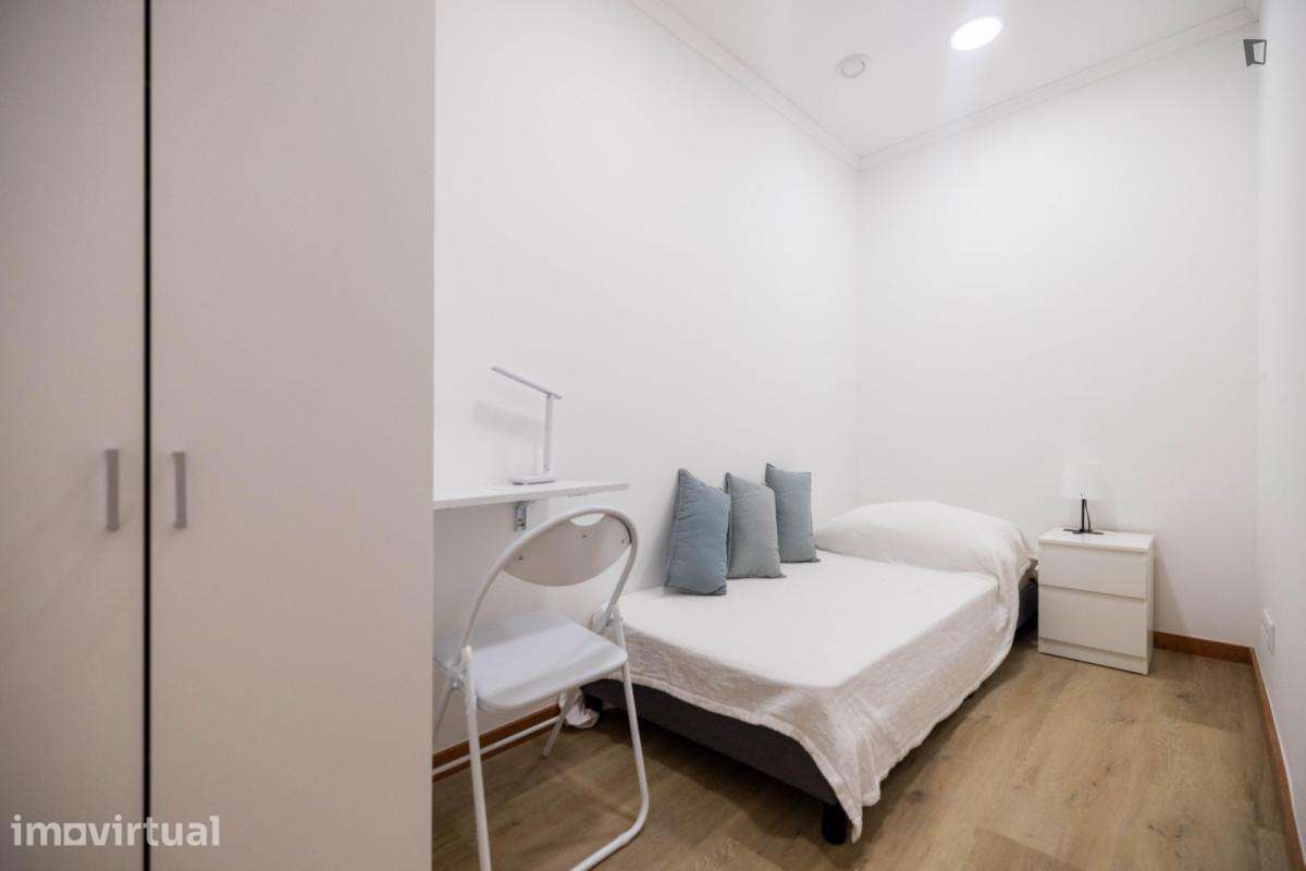 Quarto - localizado em Restelo Lisbon - Grande imagem: 5/14