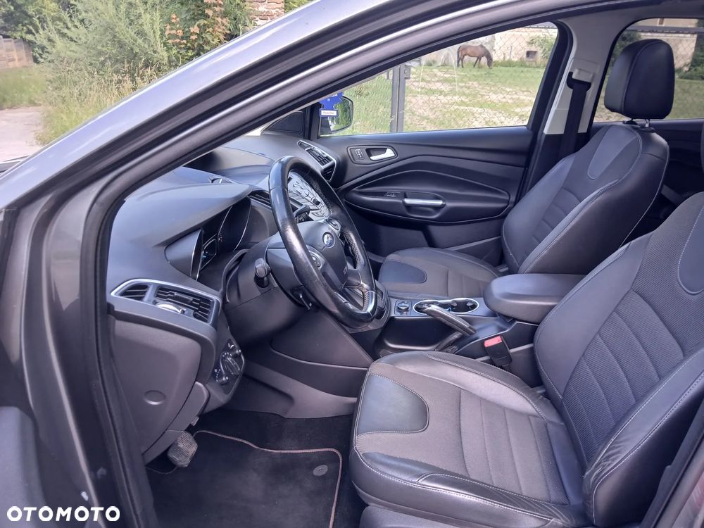 Ford Kuga 2.0 TDCi 4x4 Titanium - 20