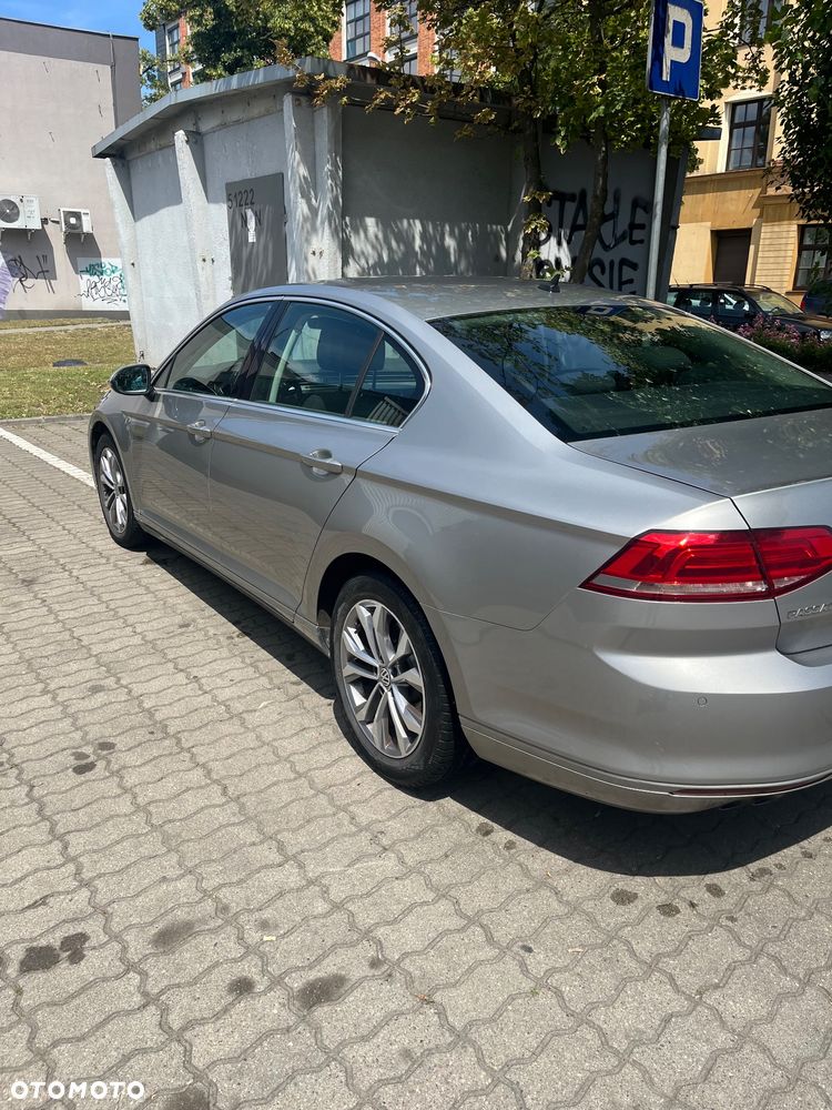 Volkswagen Passat ver-1-8-tsi-bmt-comfortline - 14