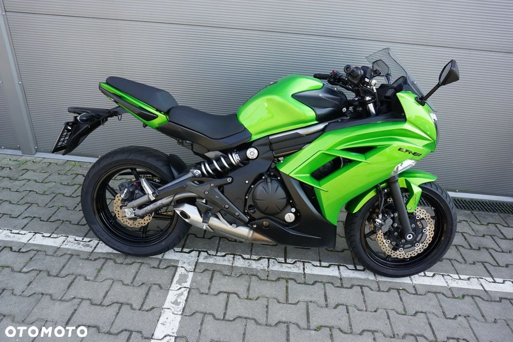 Kawasaki ER - 2