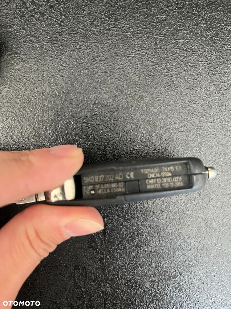 KLUCZYK PILOT VW VOLKSWAGEN 5K0837202AD - 3