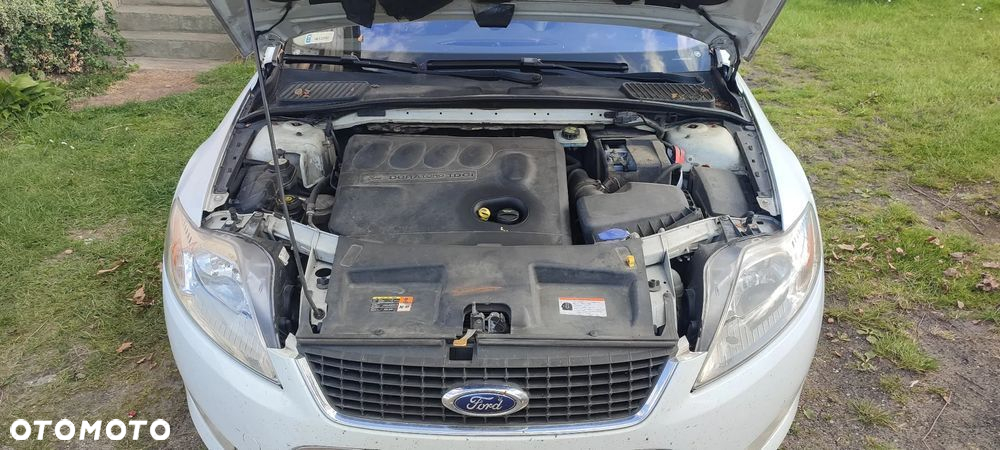 Ford Mondeo 2.0 TDCi Ambiente - 11