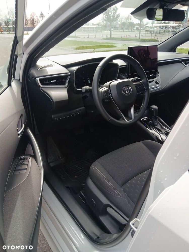 Toyota Corolla 1.8 Hybrid Comfort - 18