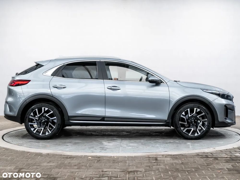 Kia XCeed 1.5 T-GDI Business Line DCT - 7