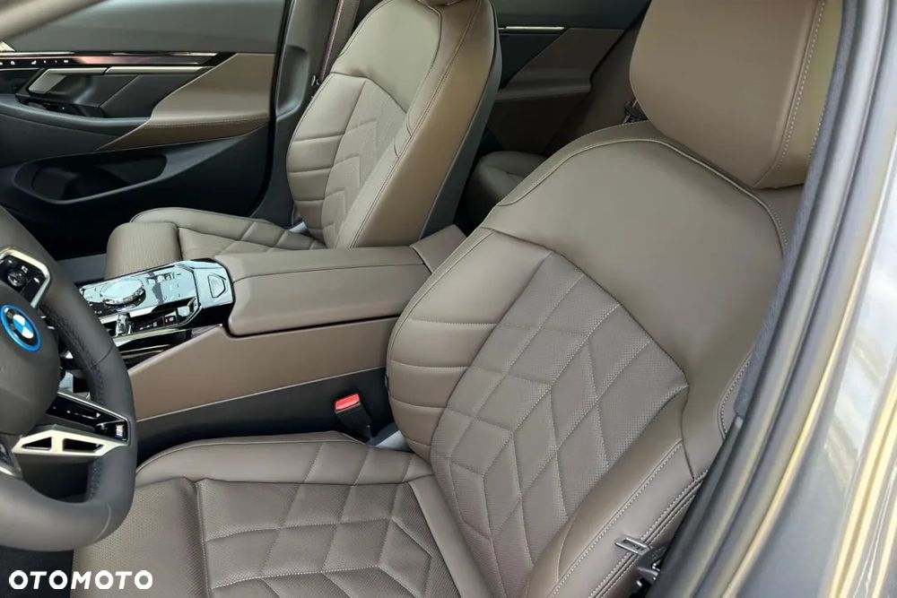 BMW Seria 5 540d xDrive mHEV M Sport - 13