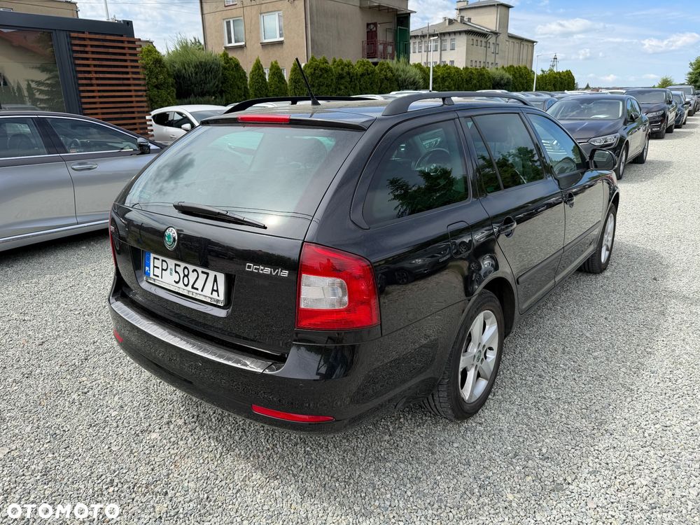 Skoda Octavia 1.6 Elegance - 6