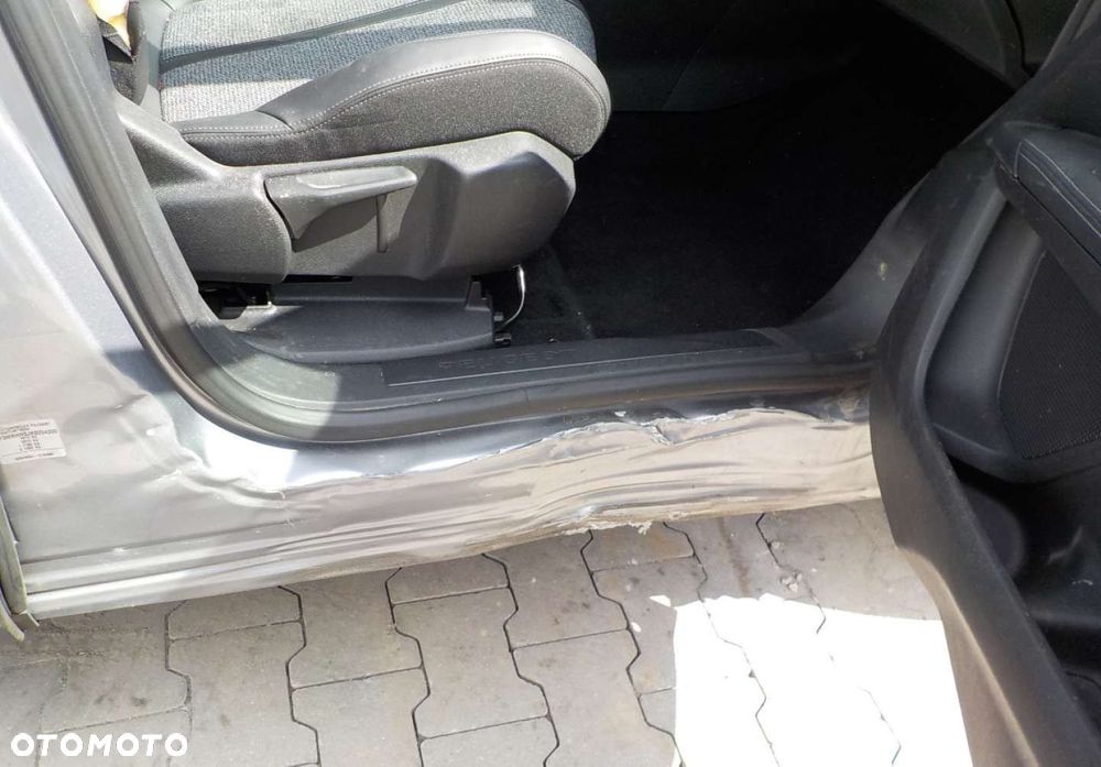 Peugeot 3008 - 15