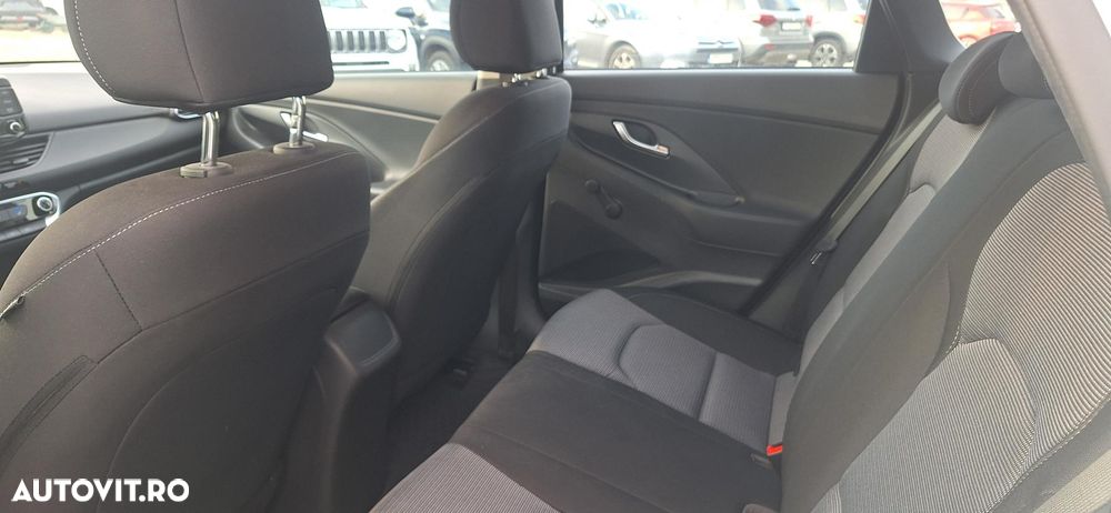 Hyundai i30 1.5 110CP 5DR M/T Comfort - 9