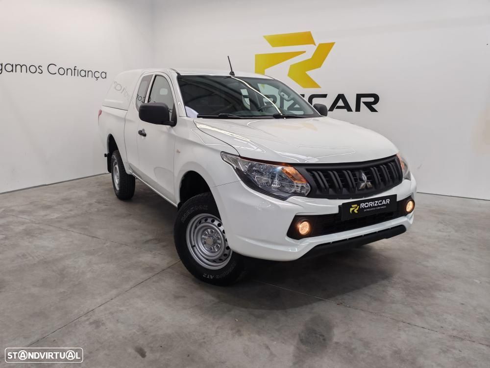 Mitsubishi L200 2.4 DI-D Club Invite Strakar Look CC 4WD - 2