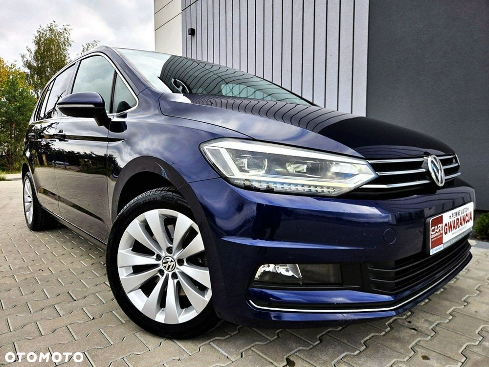 Volkswagen Touran - 24