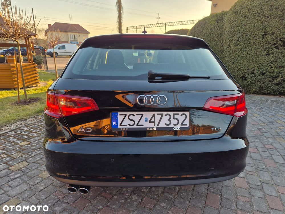 Audi A3 Sportback 2.0 TDI S tronic - 10