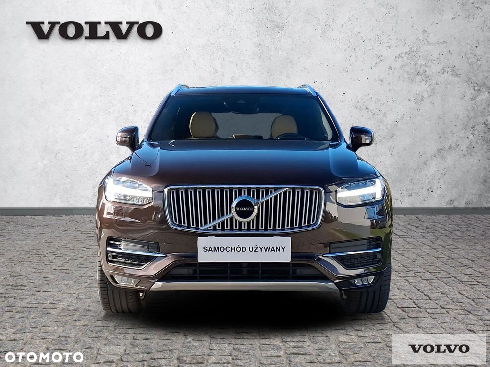 Volvo XC 90 - 8