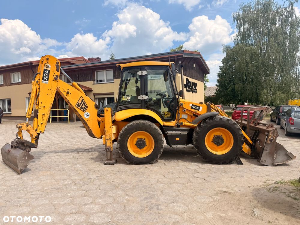JCB 4CX wiłdy, 2 łyżki - 1