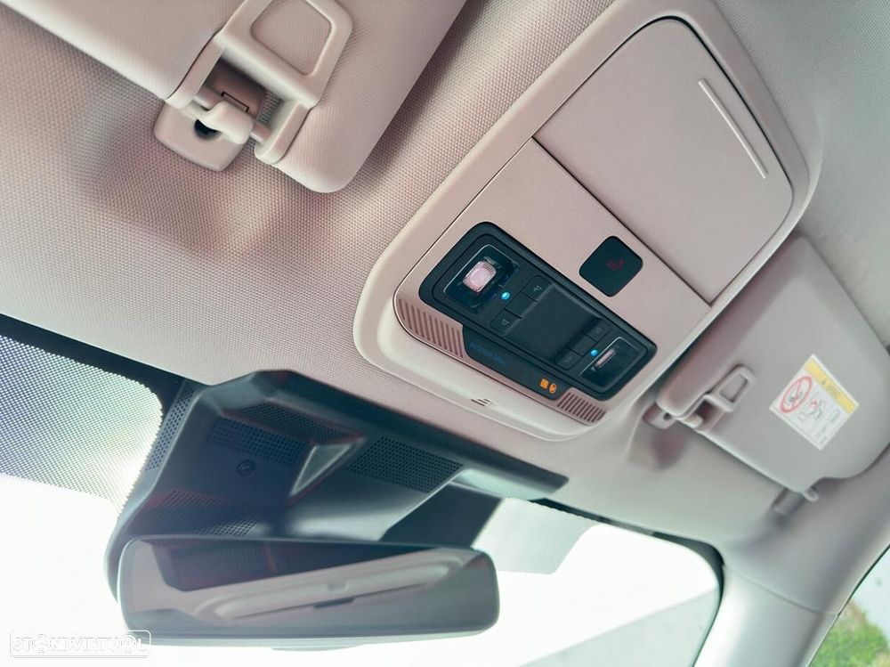 Ford Mustang Mach-E Standard - 37