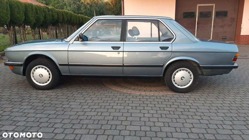 BMW Seria 5 - 35