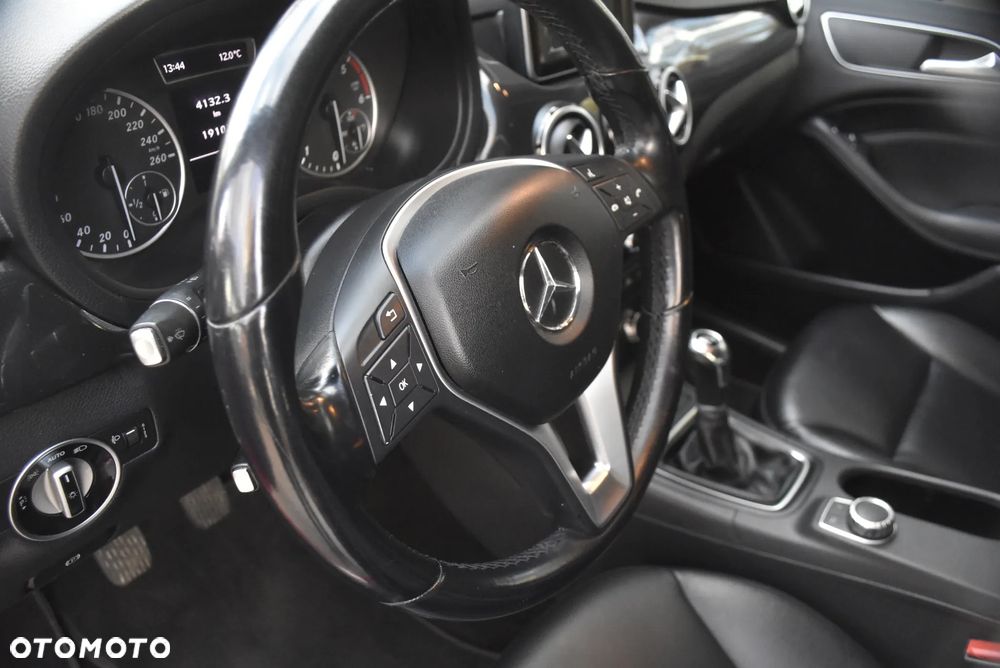 Mercedes-Benz Klasa B 200 CDI (BlueEFFICIENCY) - 11