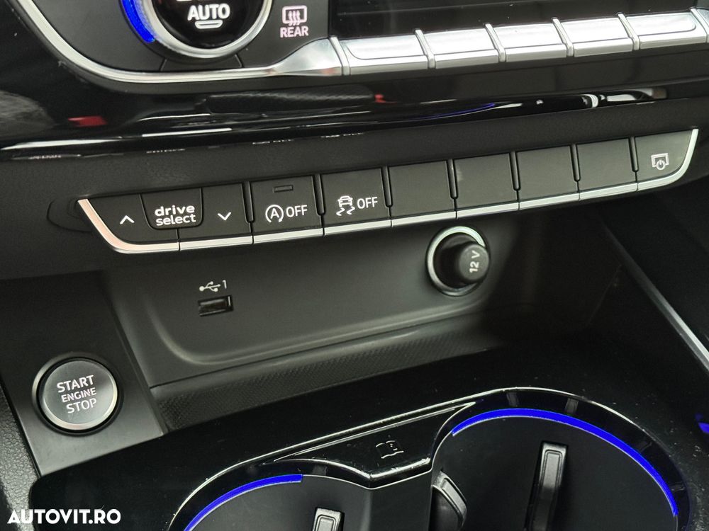 Audi A4 35 TFSI S tronic S line - 11