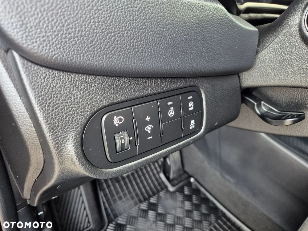 Kia Carens 1.6 GDI Fifa World Cup Edition - 24