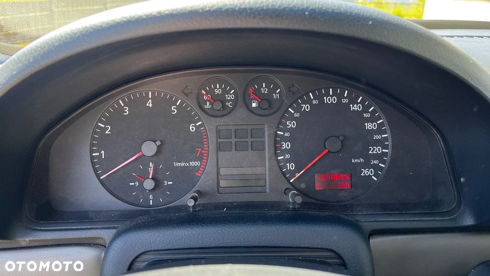Audi A4 Limousine - 17