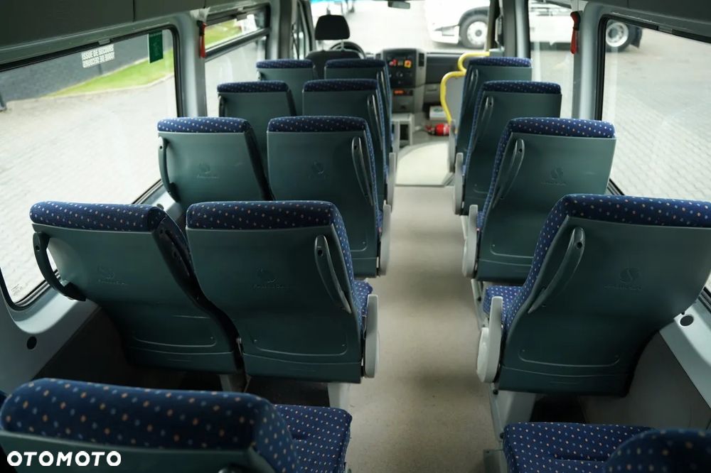 Mercedes-Benz / SPRINTER 516 / KLIMATYZACJA / SPROWADZONY / - 31
