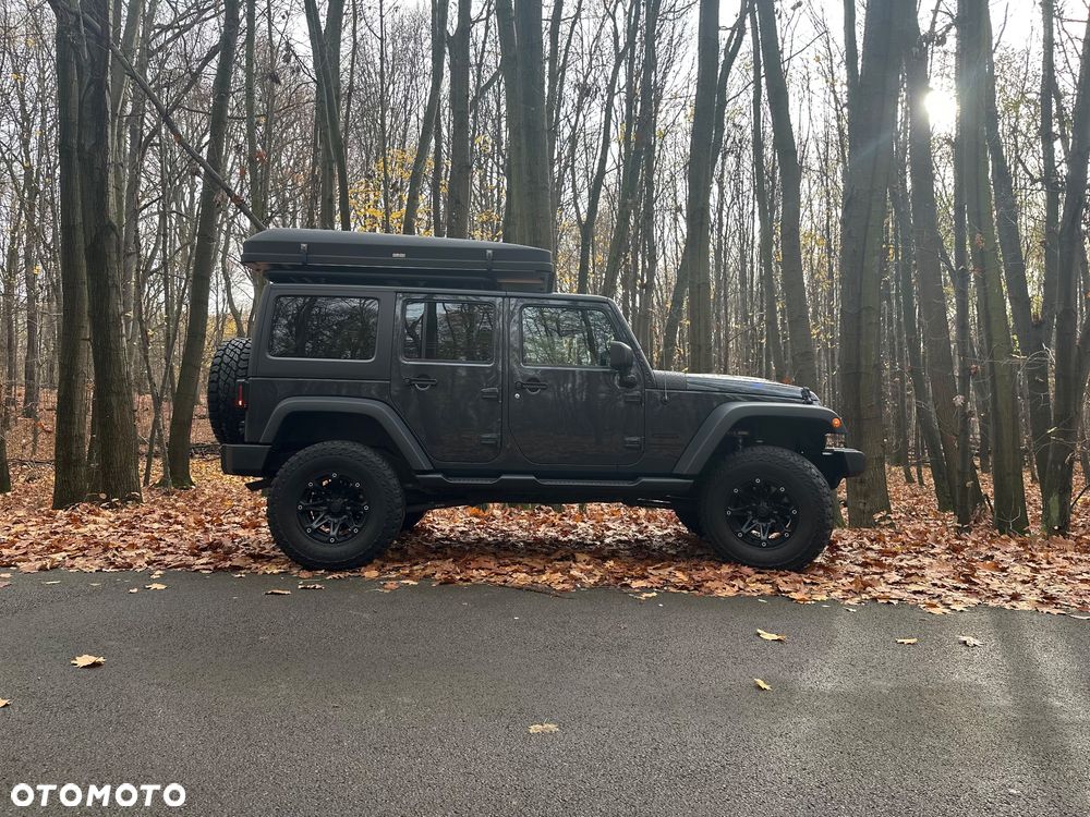 Jeep Wrangler - 9