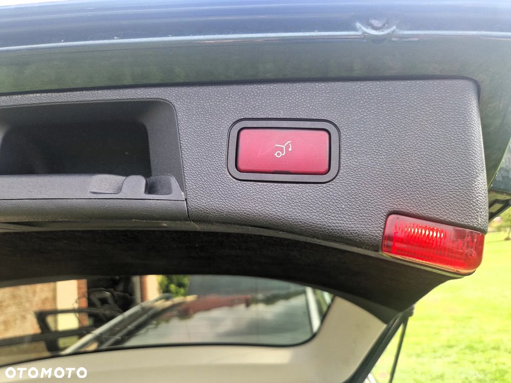 Mercedes-Benz Klasa E 350 CDI DPF BlueEFFICIENCY 7G-TRONIC Avantgarde - 15