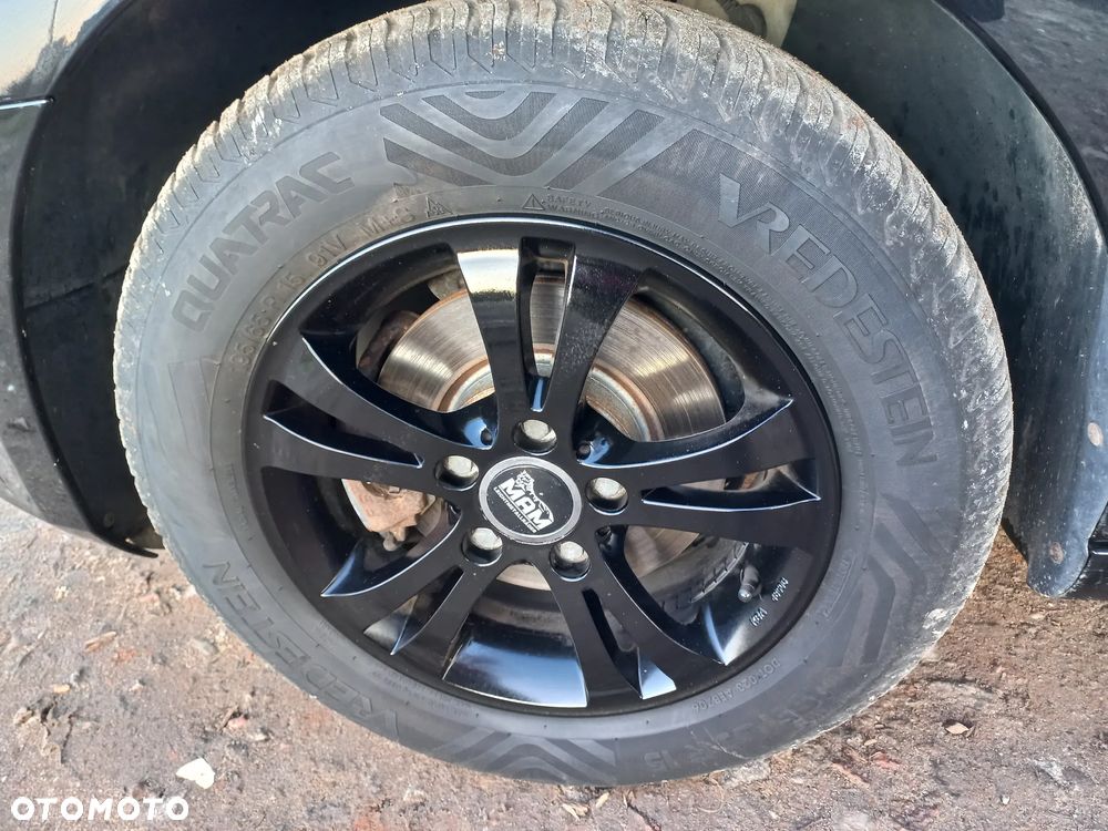 Volkswagen Golf - 10