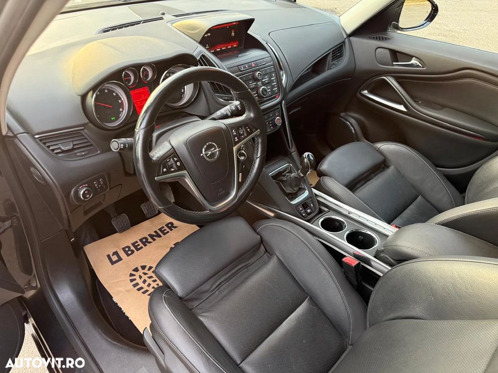 Opel Zafira Tourer 1.6 CDTI ECOTEC Start/Stop Cosmo - 5